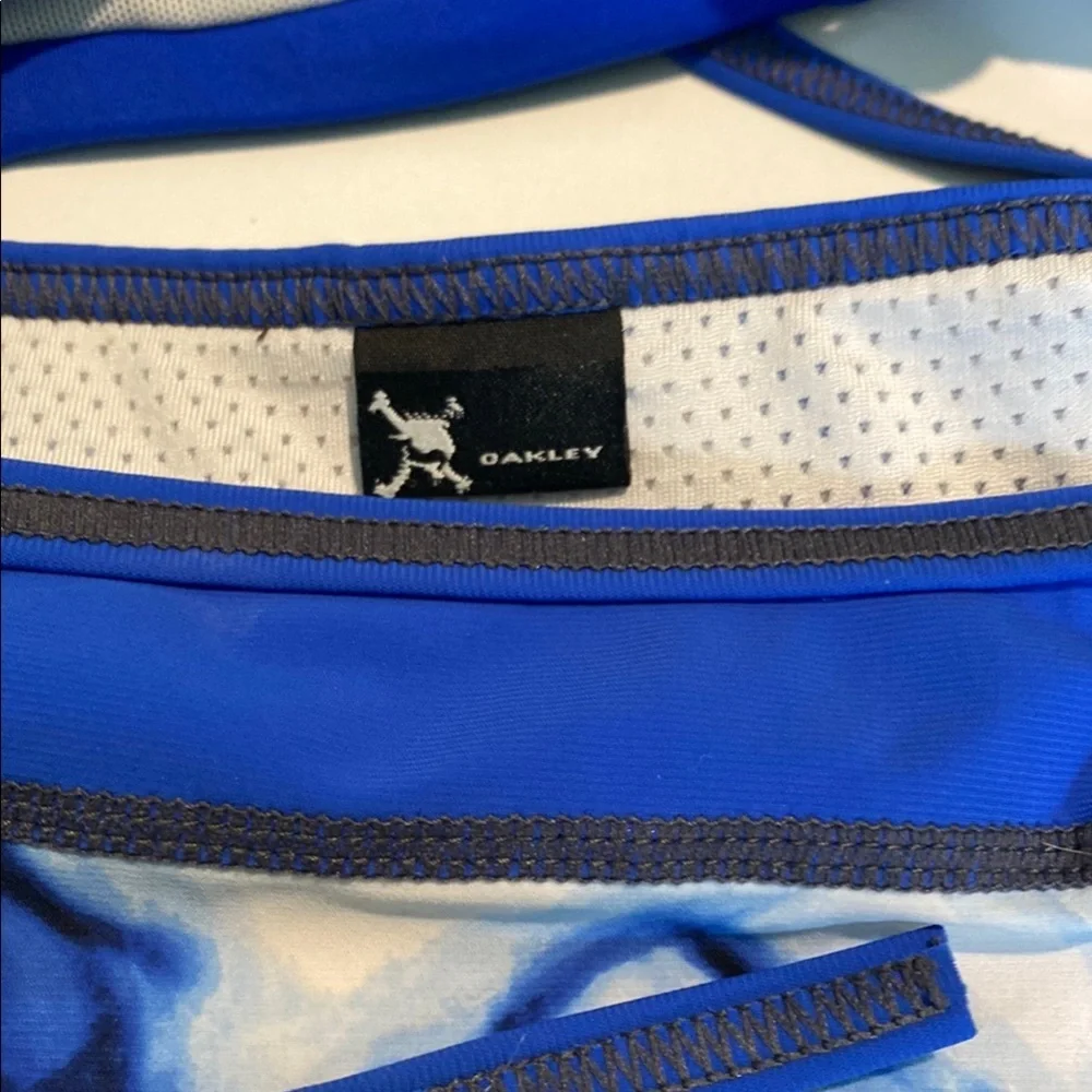 Oakley Blue Bikini Set with Adjustable Straps - Picture 4 of 4